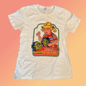 NWOT Funny Steven Rhodes Sewing Tshirt - Size Medium